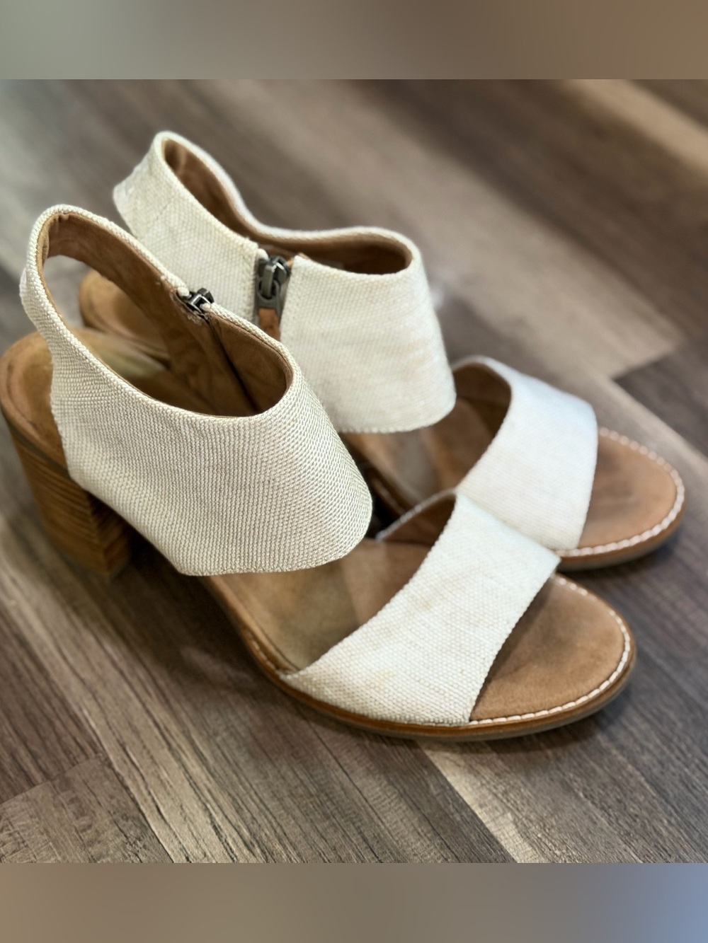 TOMS Majorca Natural Canvas Block Heel Sandals Size 9